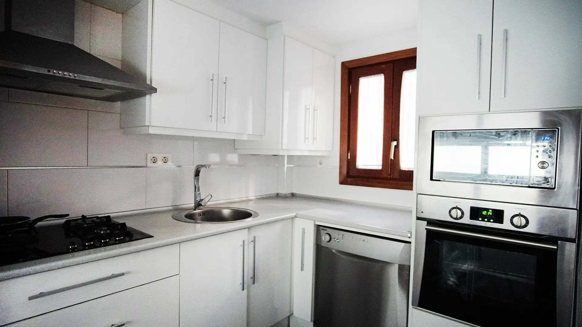 Surtrip Apartamentos - Zenete Granada
